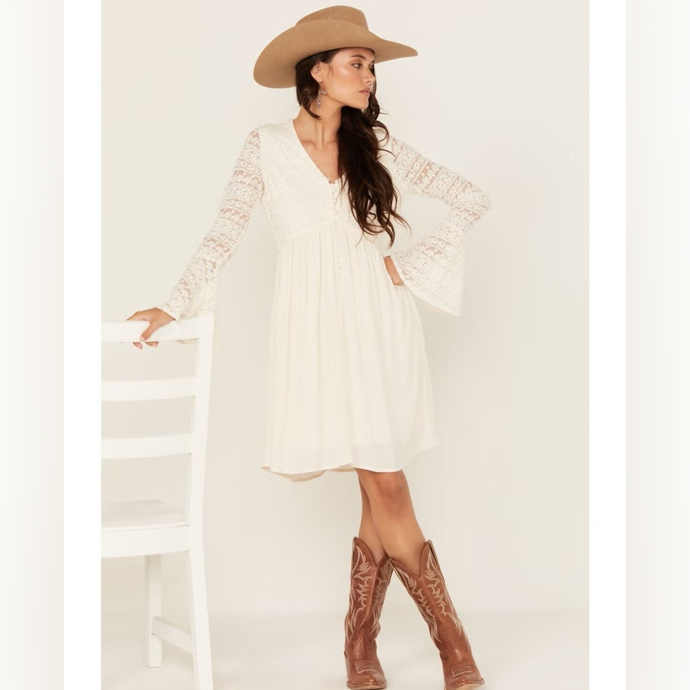 Shyanne lace button down dress